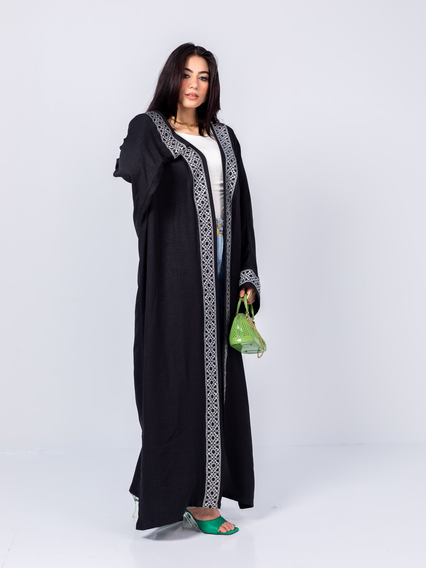 كأردن اسود مزود بكلفه سلفر