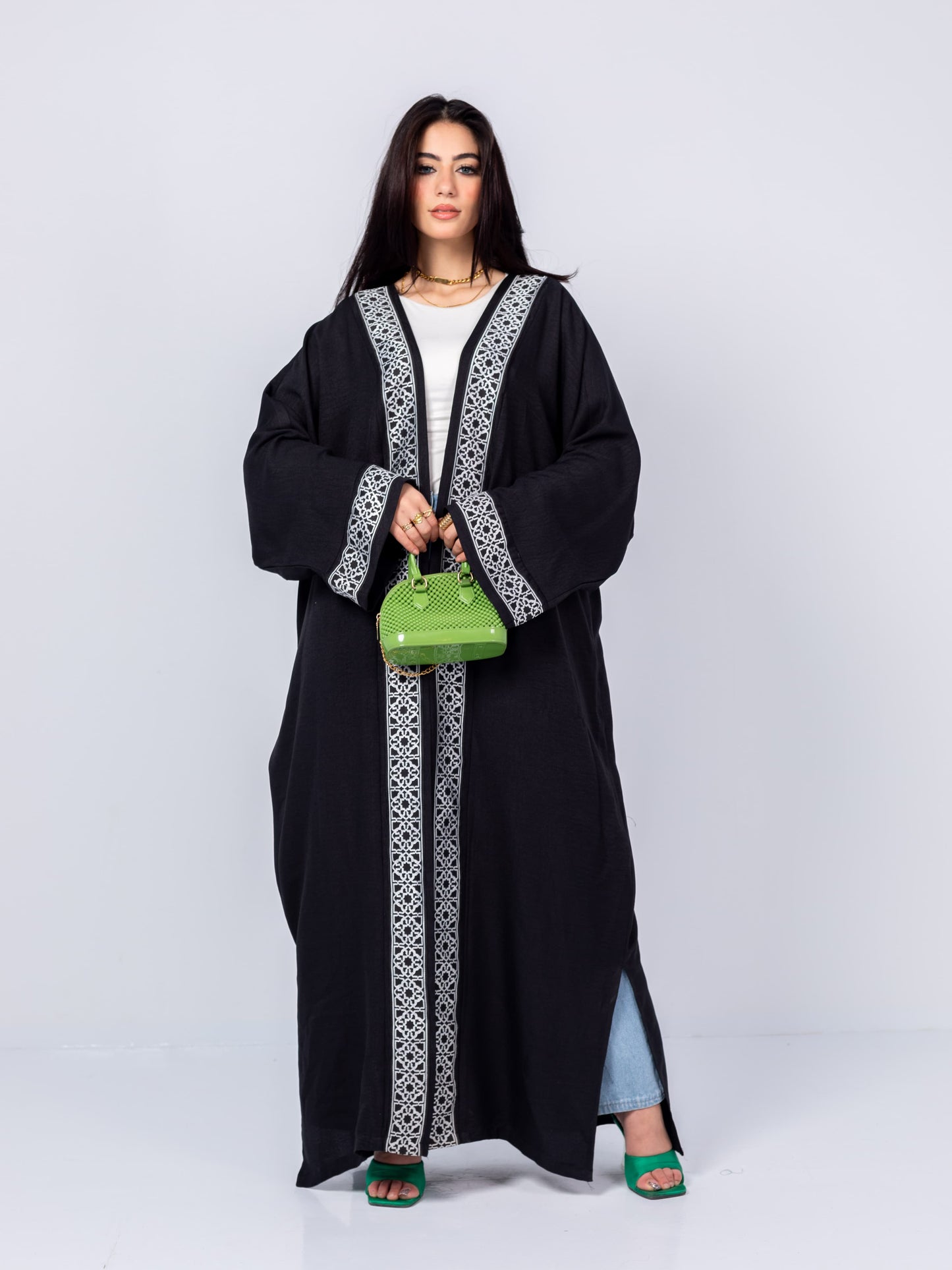 كأردن اسود مزود بكلفه سلفر
